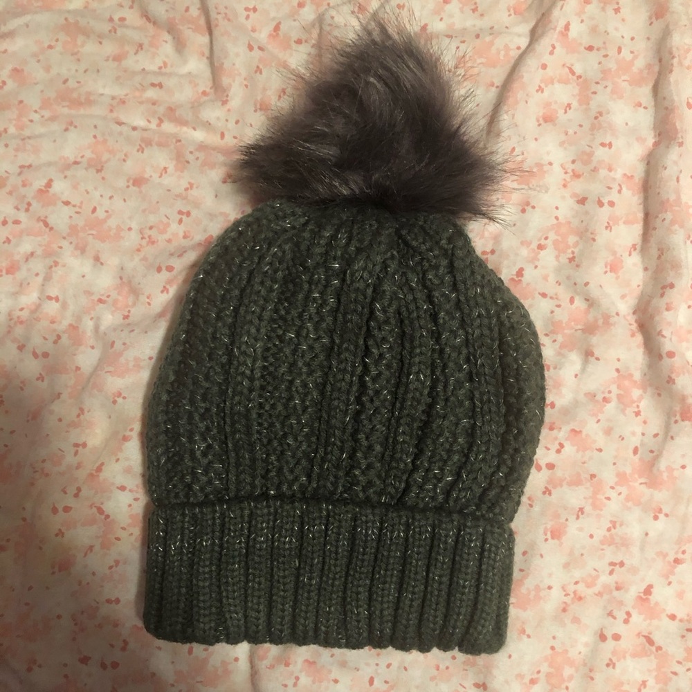 Grey beanie
